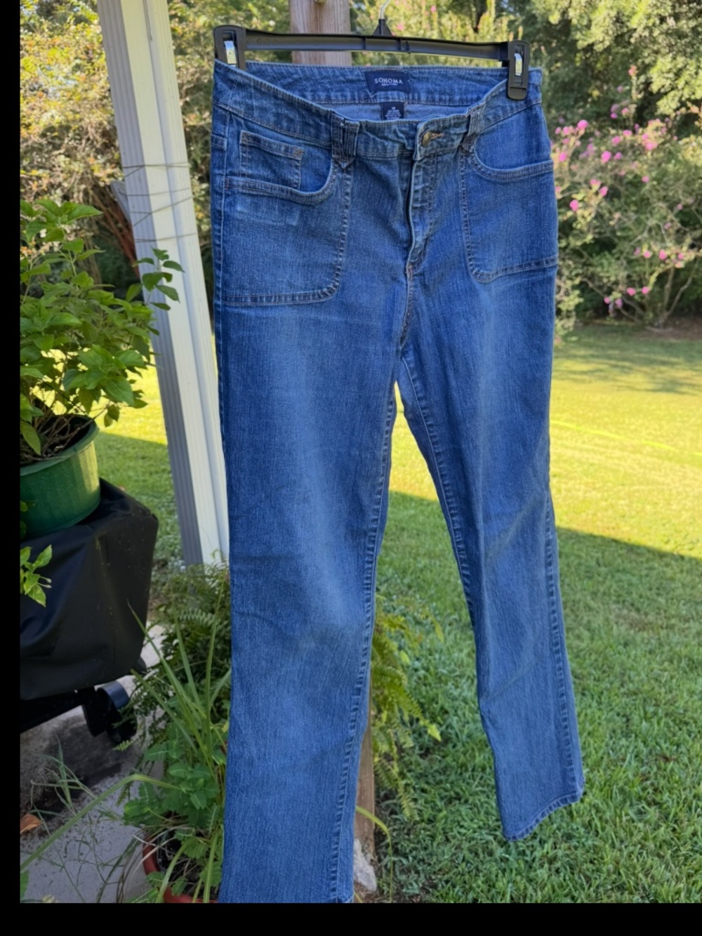 Sonoma Life + Style • Embroidered Pocket Stretch Jeans • Size 10 - Picture 6 of 7